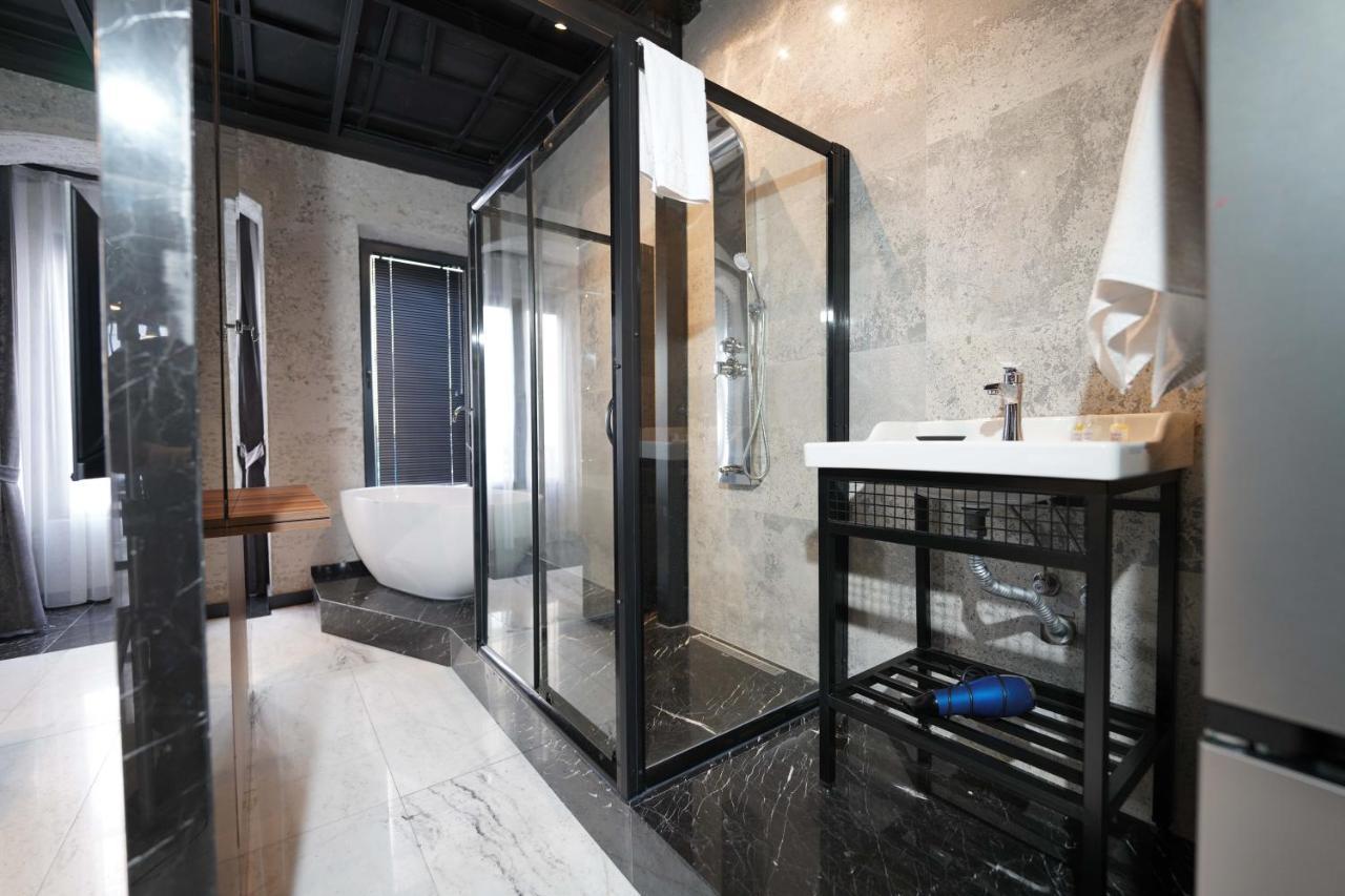 Monev Suites Hotel Истанбул Екстериор снимка